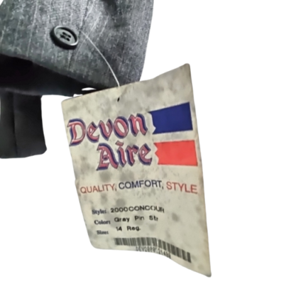 Tailleur 1940 en lainage marine à rayures noires et boutons dorés