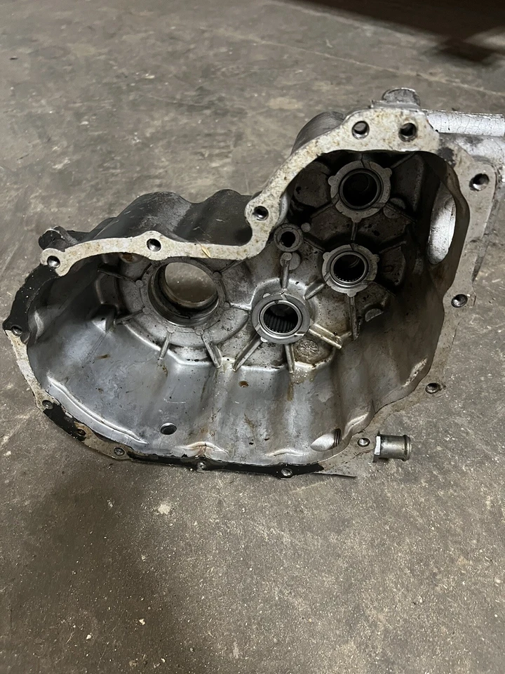 Carcasa de transeje incomparable Foto 3 de 3