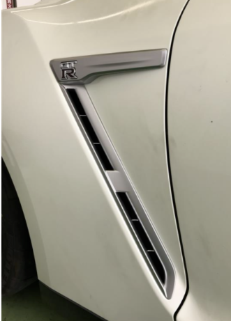 Nissan R35 GT-R GTR Front Fender Emblem Set 63871-62B0A 63870