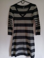  H&M Lightweight Black & Grey Srtiped Vneck Dress SzSM 3/4 Length Sleeves