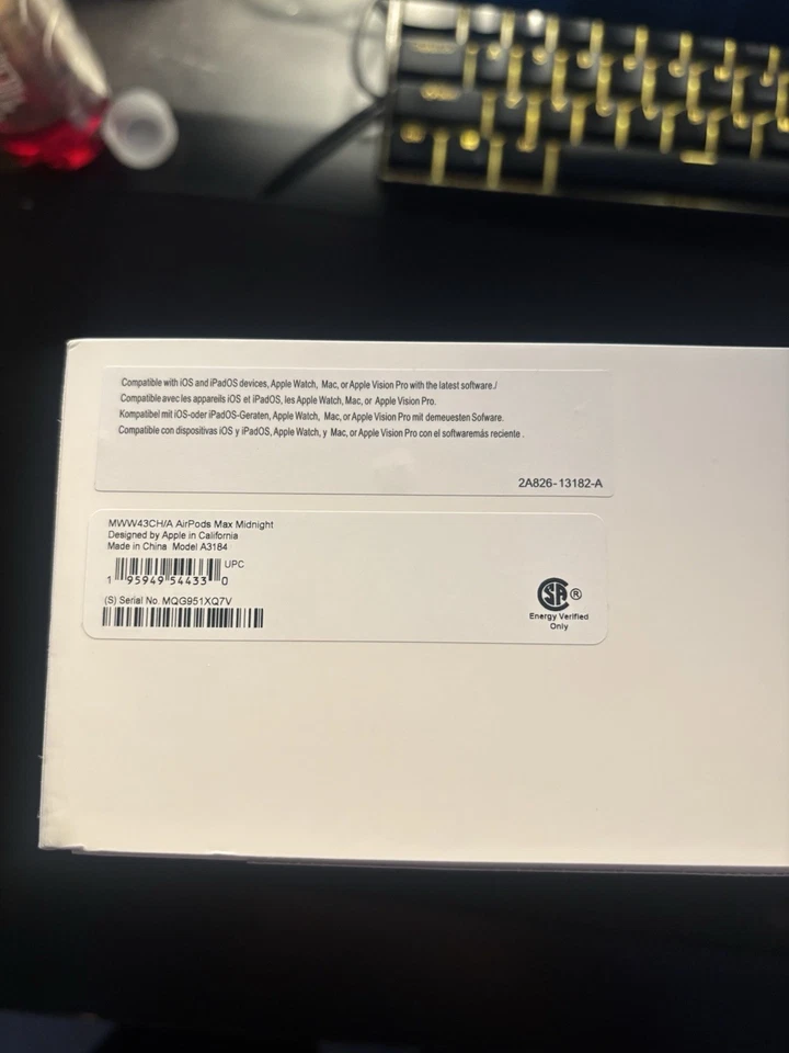 Apple AirPods Max Wireless Bluetooth Over-Ear Headset Black - Image 4 of 4