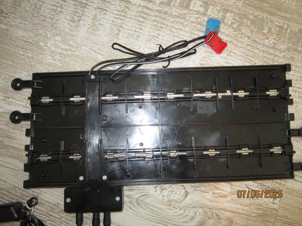 Hornby SCALEXTRIC Nascar 16V POWER BASE, C977W Power Supply + 2 Controllers  NOS - Image 3 of 4