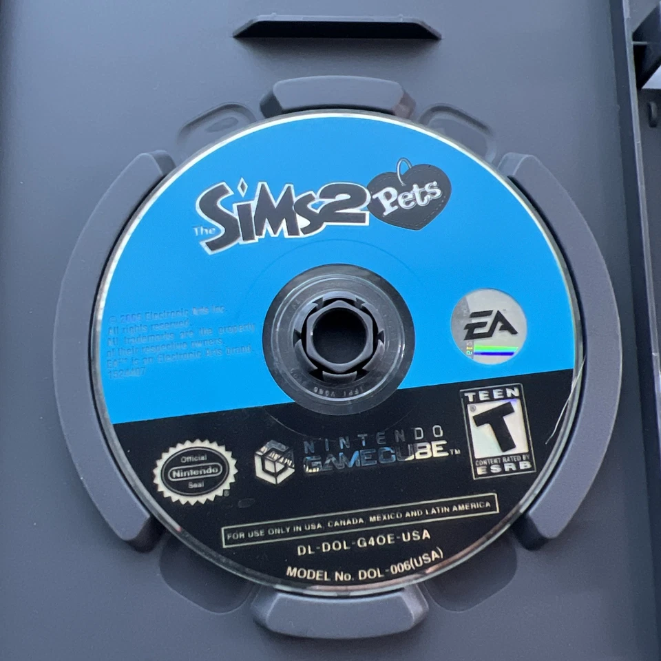The Sims 2: Pets (Nintendo GameCube, 2006) - Image 4 of 4