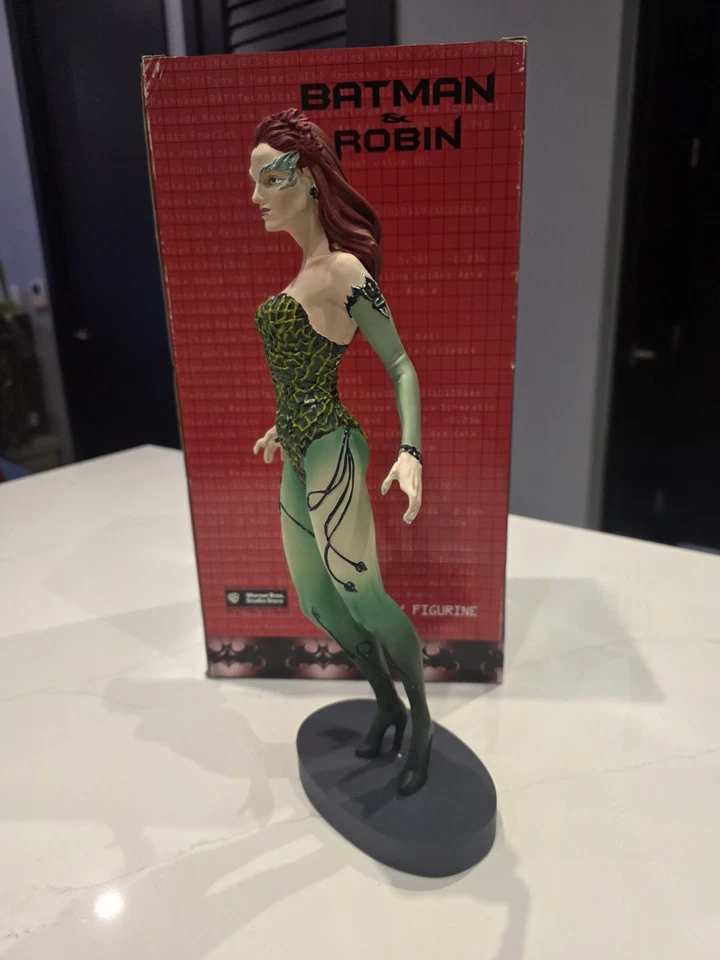 1997 Warner Bros 1/6 Poison Ivy Statue Figurine Batman & Robin Uma Thurman Mint - Image 2 of 4