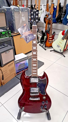 EKO DV300 Wine RED Chitarra Elettrica Tipo Diavoletto SG KIT Borsa e Tracolla prezzo ebay