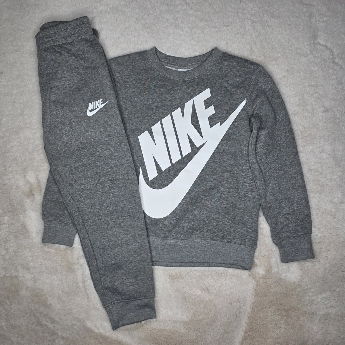 Nike Long Sleeve Sweatshirt & Jogger Pants 2 Pc Outfit Set Gray