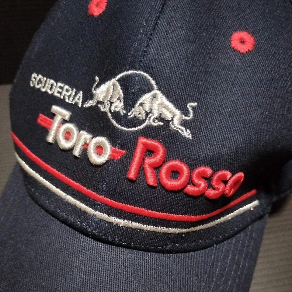 Gorra bordada Scuderia Toro Rosso F1 usada equipo de carreras Fórmula 1 Foto 3 de 4