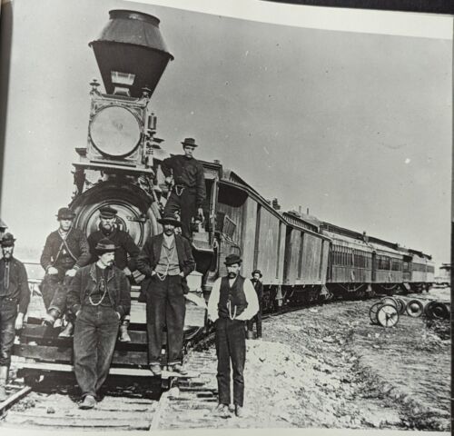 **VINTAGE MAKIN' TRACKS THE STORY OF THE TRANSCONTINENTAL RAILROAD HC/DJ BOOK** - Picture 19 of 22
