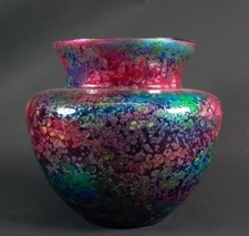 interessante Bodenvase - Metall mit Glasüberfang -  signiert