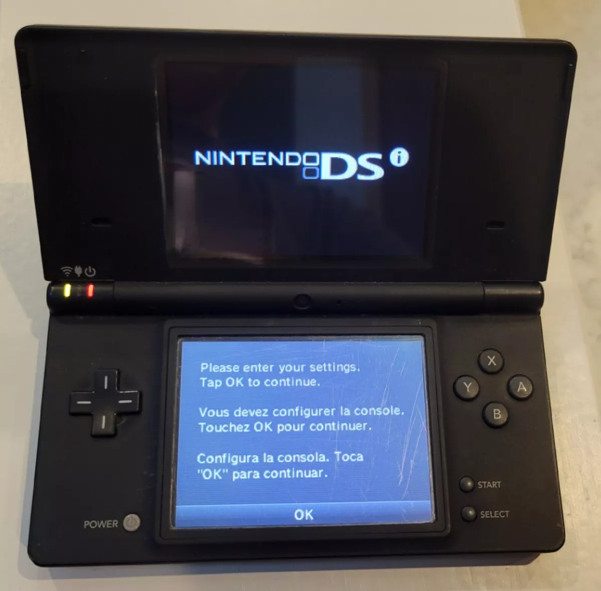 Nintendo DSi Black BUNDLE (+ Bakugan Battle Brawlers soft case)