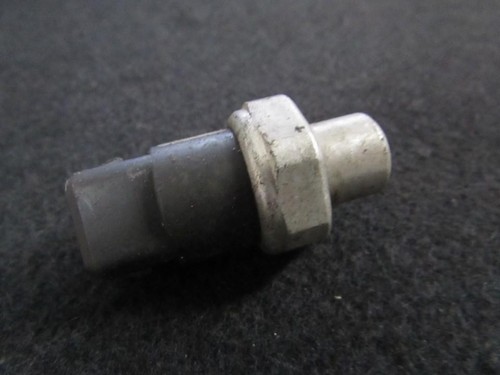 8d0959482B Druckschalter, Klimaanlage  Volkswagen Passat DE454293-17