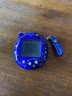 Tamagotchi V2 Bandai 2004
