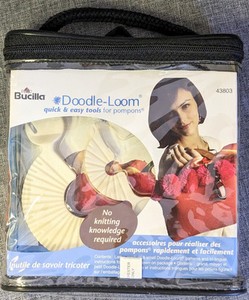 Bucilla Doodle-Loom for Making Pompoms, Fiber Arts, Yarn Craft New Open Box