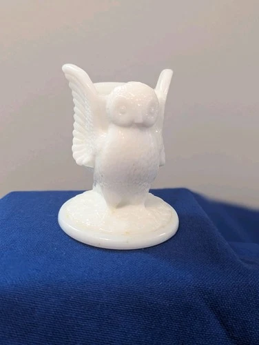 Vintage Westmoreland Milk Glass Owl Toothpick Match Holder Approx. 3"Tall