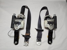 2007 - 2010 Gmc Yukon Denali Driver Passenger Front Seat Belts Oem Black