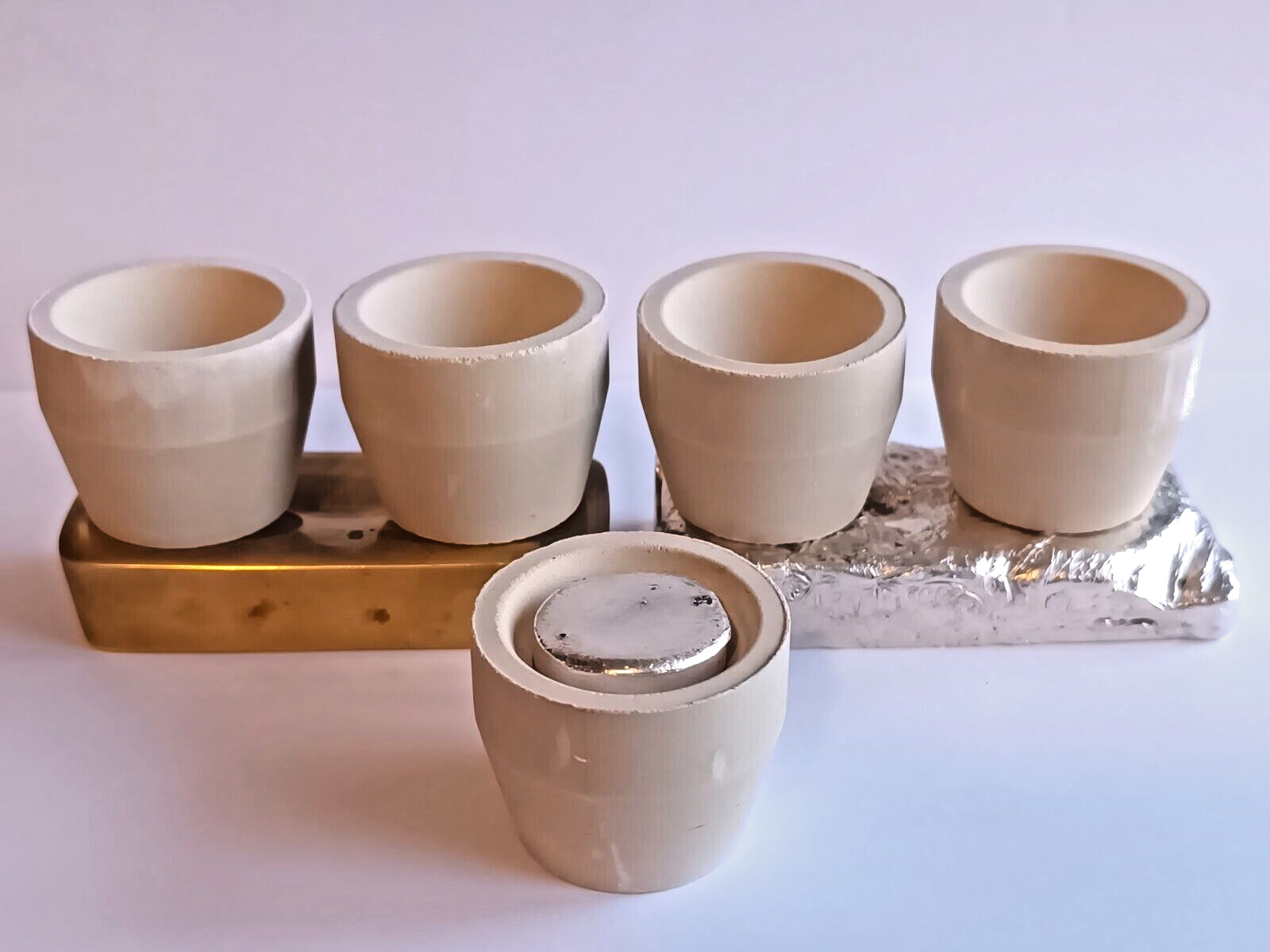 Coupellation argent et or avec 5 creusets coupelles magnésie 7A