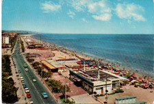 ab 40 1975  PESCARA Lungomare e spiaggia - VG - Ed. Marzari Schio