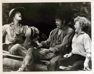 Jeff East, Warren Oates, Johnny Whitaker in Tom Sawyer (1973)   Photo 1270K