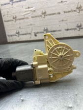 Mercedes-Benz B W246 W242 2013 Fensterhebermotor T&uuml;r vorne A2469065100