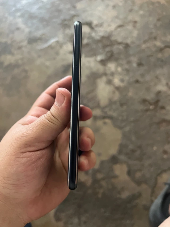 Asus Zenfone Z012DA - Dual-SIM - 32 GB - Unlocked - Image 3 of 4