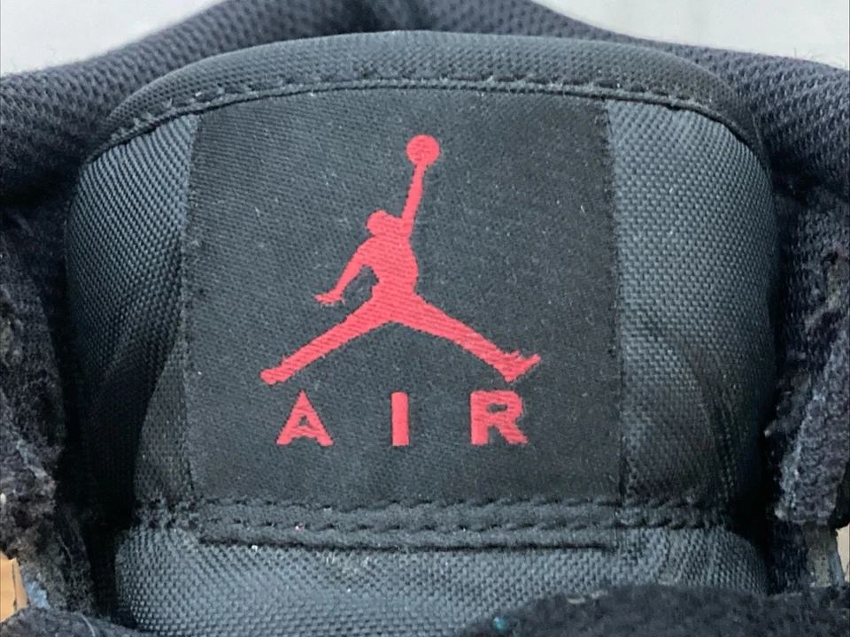 Nike Air Jordan 1 Mid Shadow Vermelho 554725-096 GS Meninos Juvenis Tamanho 4.5 Preto Cinza - Imagem 2 de 4