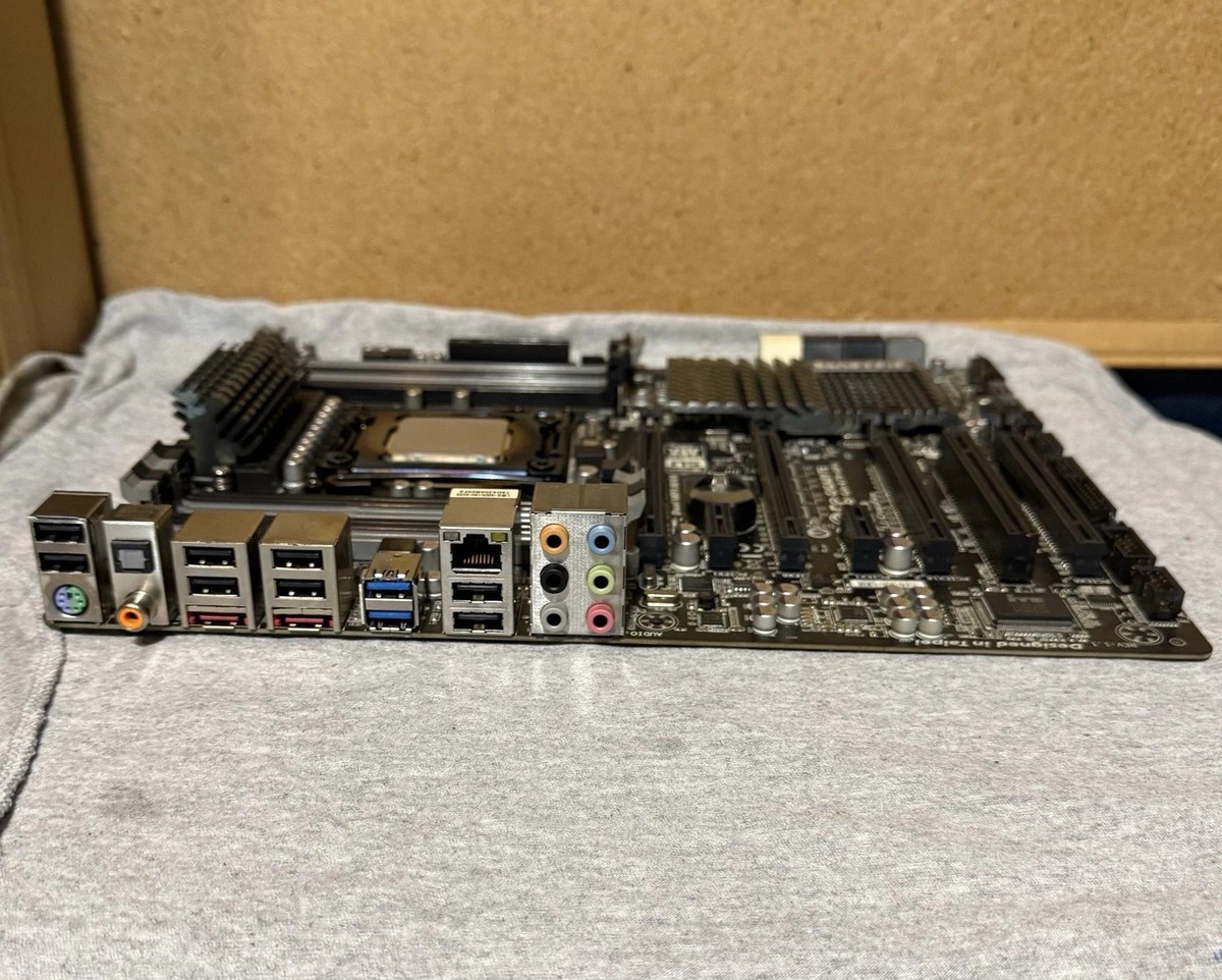 GIGABYTE GA-X79-UP4 i7-4930K メモリ32GB付 X79 Up4 I7 X79 GIGABYTE GA-X79-UP4 I7-4930K メモリ32GB付 GA-Z77X-UP4