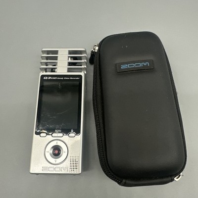Zoom Q3HD Handy Video Audio Recorder For Parts/Repair- Gets Power Screen Flashes