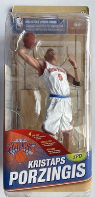 McFarlane NBA Series 29 Kristaps Porzingis White Knicks Uniform Variant Figur