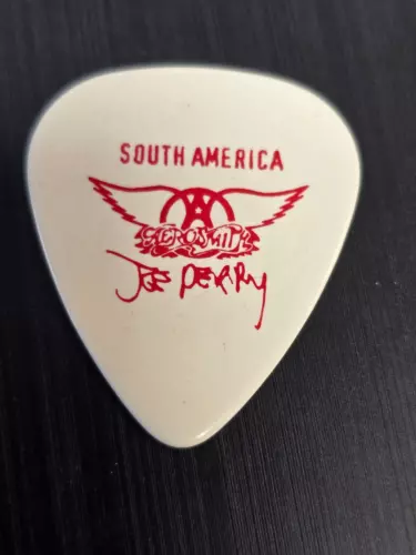 Aerosmith Joe Perry South America  Cocked Locked Ready to Rock Tour 2010
