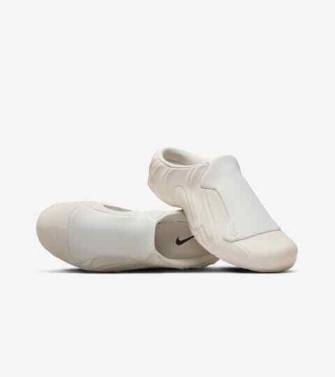 FQ8257-100 Nike Clogposite Light Orewood Brown and White FQ8257-100 Nike Clogposite Light Orewood Brown and White