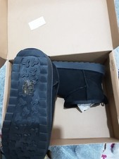 UGG Australia Classic Short Ladies Sheepskin Boots, Suede, Black UK 6