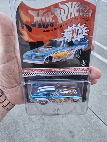 2014 hot wheels selection series 77 pontiac firebird...