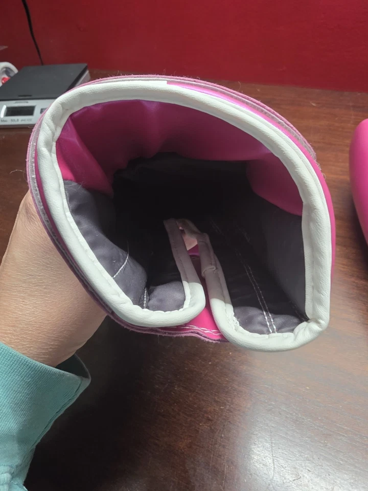 Revgear Premier Boxing Gloves, training, Size Regular EUC - Image 4 of 4