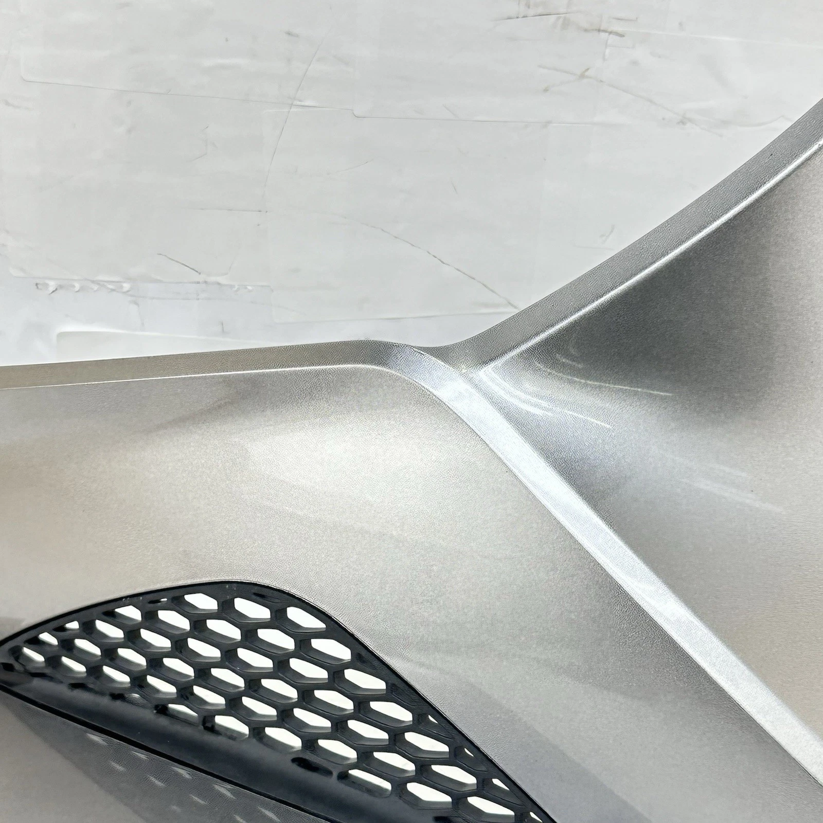 2012 CAN-AM SPYDER RT-S SE5 RIGHT SIDE FAIRING COWL PANEL BODY PLASTIC SILVER