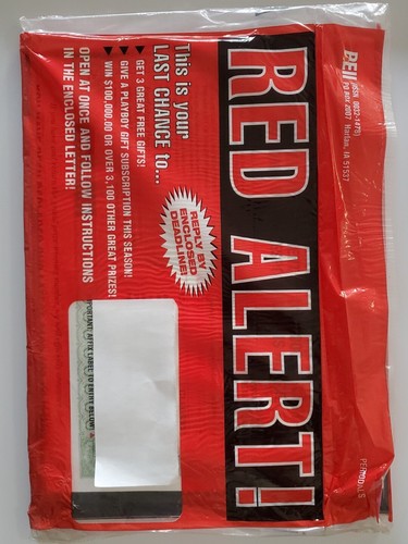 Playboy December 2000 Playmate Carmen Electra Cara Michelle Centerfold