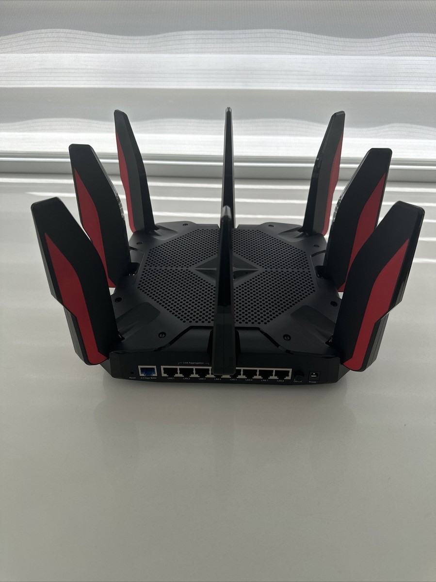 TP-LINK Archer AX11000 Tri-Band Wi-Fi 6 Gaming Router TP-LINK Archer AX11000 Tri-Band Wi-Fi 6 Gaming Router