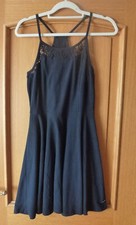 Superdry Skaterkleid  bequem Stretch, Größe S navy top Zustand -