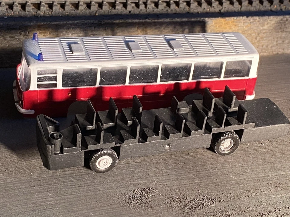 Ikarusbus der Feuerwehr In TT - Kleinstser - Bild 2 von 3