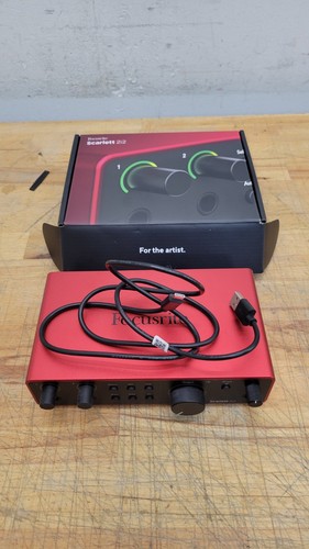 Focusrite Scarlett 2i2 4th Gen Audio Interface w/ USB-C Cable - Picture 1 of 12