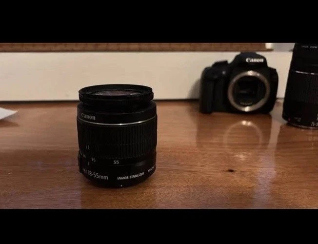 Cámara Canon EOS Rebel T5 18 MP negra, con un objetivo de 18-55 mm y un objetivo de 75-300 mm Foto 3 de 4