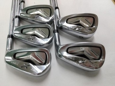 Dunlop XXIO X eks Eisen #6-9, Pw (5 Schläger) / NSPRO Zelos7 / Flex: Stiff...