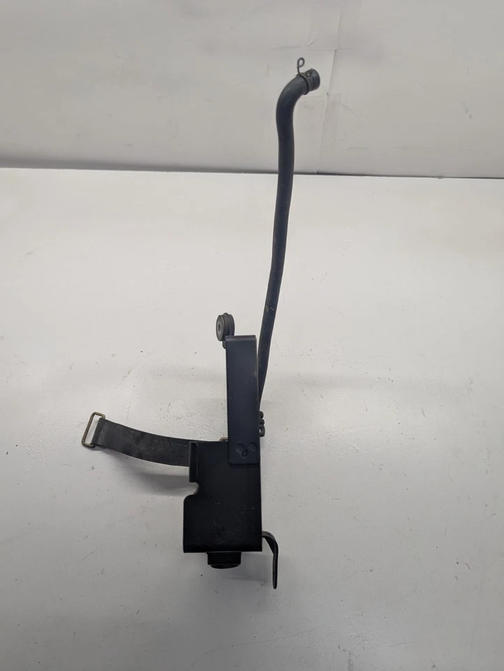 Caja de batería Suzuki Gz250 1999-2012 soporte de batería OEM 1999-2012 Foto 3 de 3