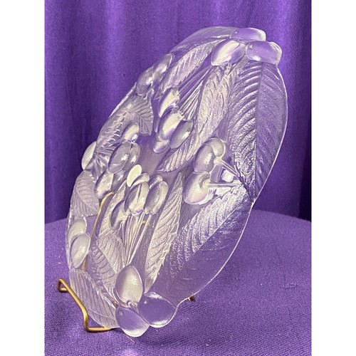 Vintage, Set of Four, Clear Glass/Crystal Cherry design Embossed Plates by Hoya - Picture 4 of 12