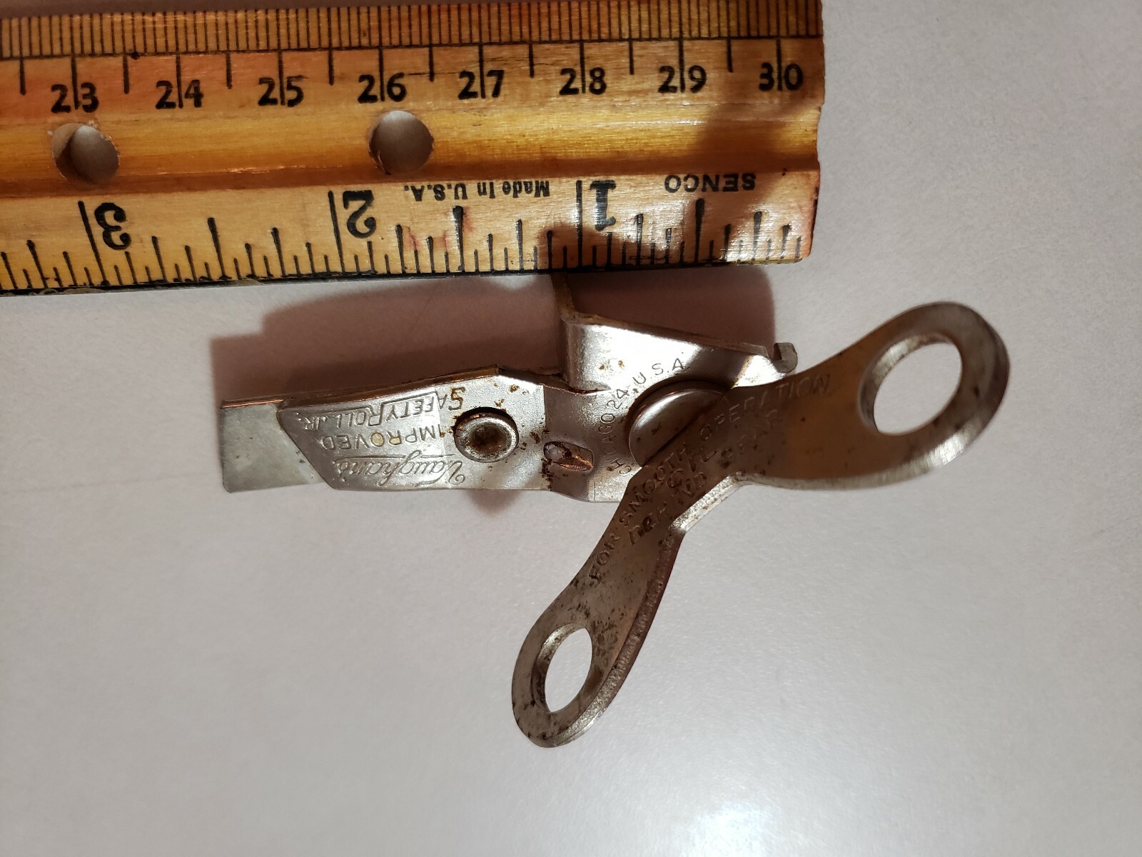 VAUGHN IMPROVED SAFETY ROLL JR Vintage Can Opener eBay