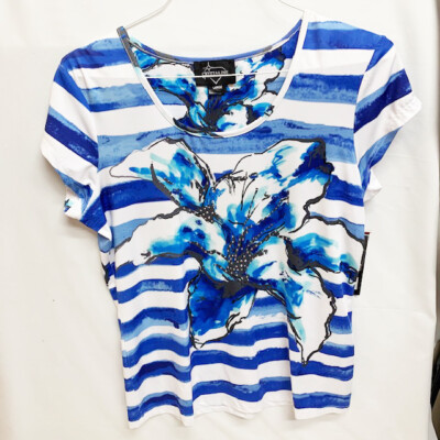 New Tango Mango Crystal Stud Blue Flower Striped Casual Short