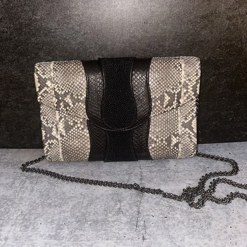 Corrente de embreagem Khirma Eliazov New York Herzog Python & Stingray corpo transversal - Imagem 3 de 4