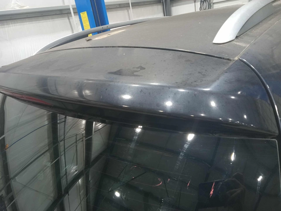 2009-2017 Volkswagen Tiguan Deck-Lid Trunk Spoiler Black OEM 5N0827933BGRU - Image 2 of 4