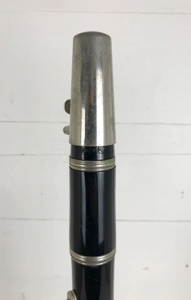 Bundy Selmer Resonite Clarinet w/ King Case - Image 4 of 4