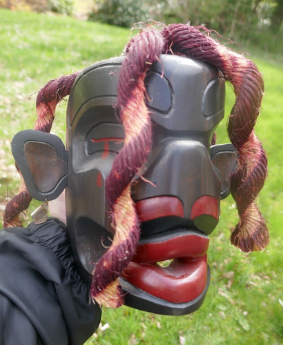 Vtg. Signed Robert Kwaksistala Kwakwaka'wakw Hand Carved Native "Tsonokwa" Mask - Picture 5 of 17