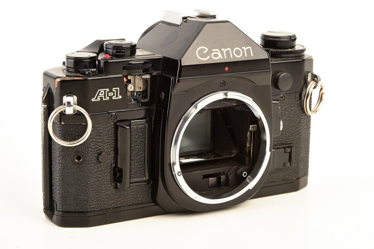 Canon A-1 A1 35mm SLR Film Camera Black AS-IS for PARTS OR